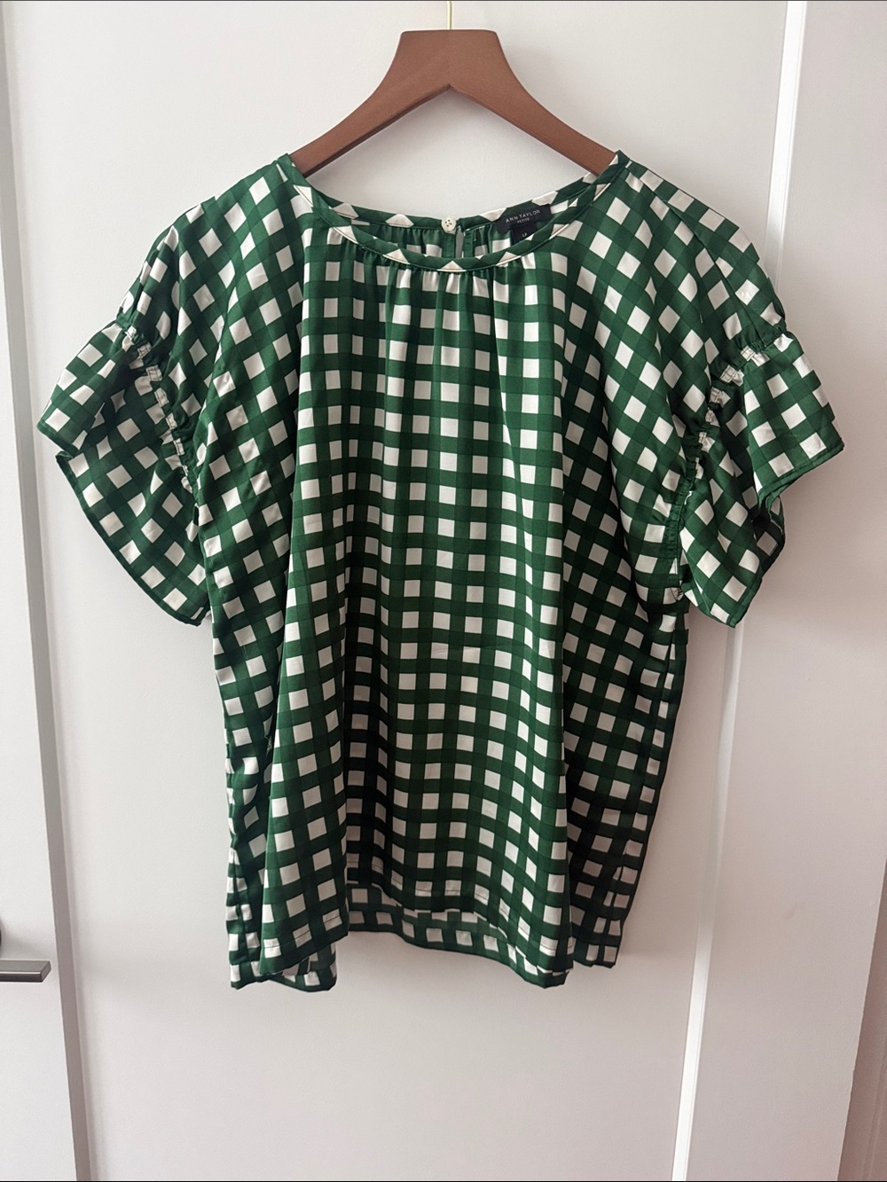 Ann Taylor Green and White Gingham Short-Sleeve Blouse